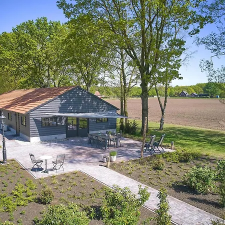 Semesterbostad Het Koetshuis Bladel